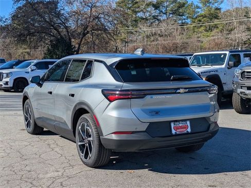 New 2026 Chevrolet Equinox EV LT image 4