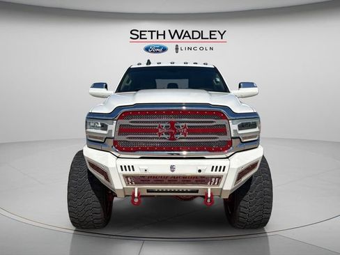 Used 2019 RAM 3500 Laramie AWD/4WD image 2