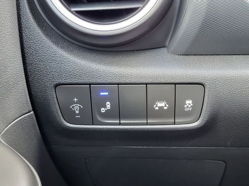 Used 2020 Hyundai Kona SEL Plus w/ Cargo Package image 22