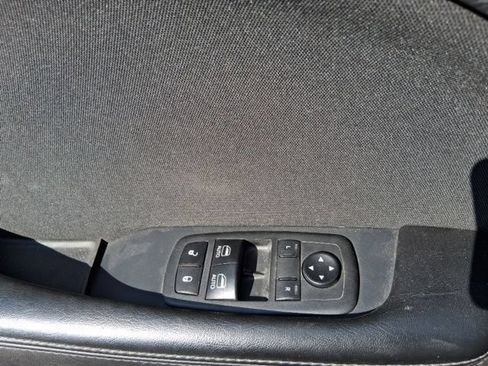 Used 2019 Dodge Challenger R/T RWD image 15
