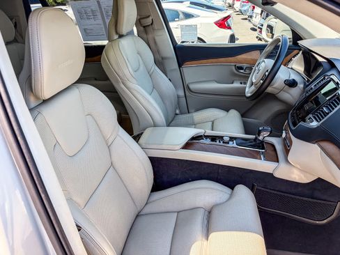 Used 2020 Volvo XC90 T6 Inscription w/ Protection Package Premier AWD/4WD image 15