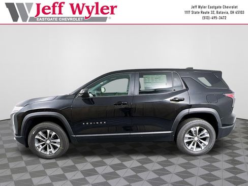 New 2026 Chevrolet Equinox LT w/ Convenience Package II FWD image 29