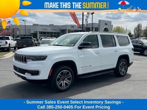 Used 2025 Jeep Wagoneer 4WD image 1