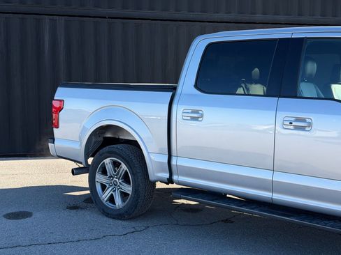 Used 2019 Ford F150 Lariat image 5