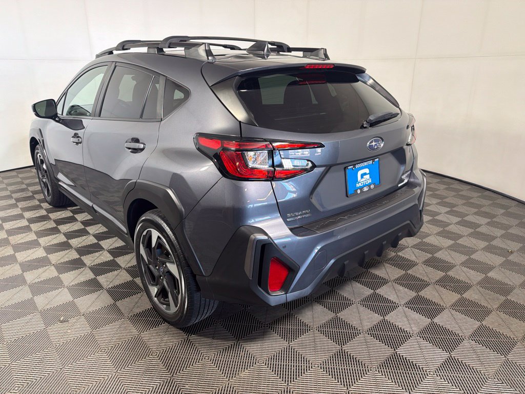 Used 2024 Subaru Crosstrek 2.5i Limited w/ Crosstrek Mirror Package AWD/4WD image 5