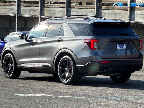 Certified 2022 Ford Explorer ST w/ Equipment Group 401A image 6