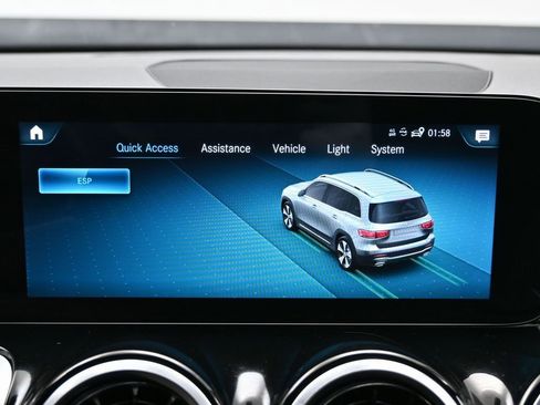 Used 2022 Mercedes-Benz GLB 250 w/ Premium Package Lite image 27