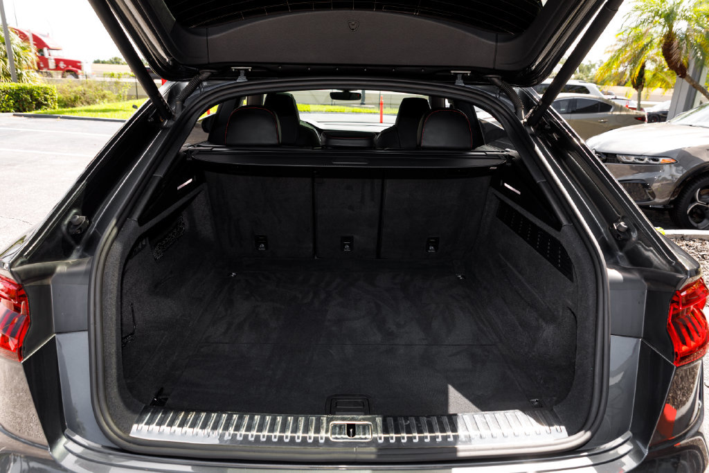 Used 2023 Audi RS Q8 AWD/4WD image 40