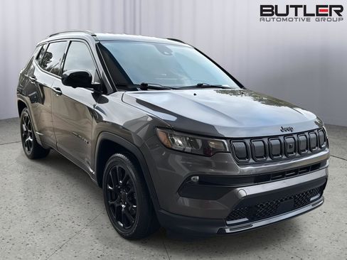 Used 2022 Jeep Compass Altitude w/ Convenience Group image 6