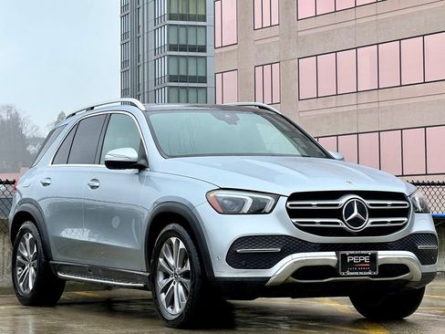 Used 2022 Mercedes-Benz GLE 350 4MATIC image 1