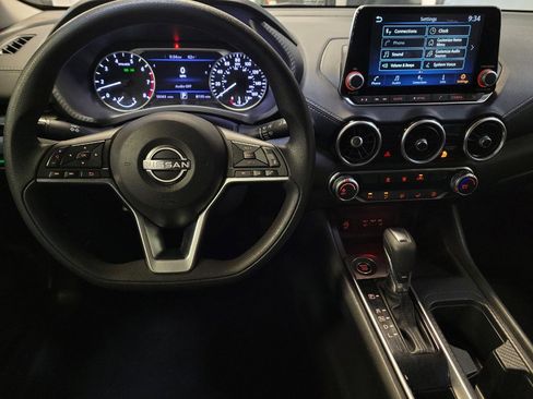 Used 2024 Nissan Sentra SV FWD image 22