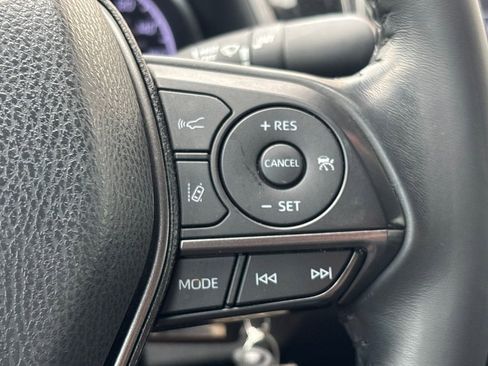 Used 2022 Toyota Camry SE image 17