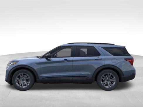 Used 2026 Ford Explorer Active w/ Active Comfort Package image 4