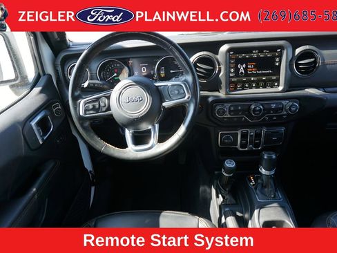 Used 2022 Jeep Wrangler Unlimited Sahara AWD/4WD image 12