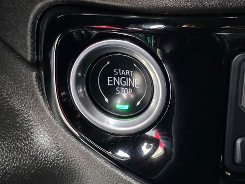Used 2024 Chevrolet Silverado 2500 LT Z71 AWD/4WD image 16