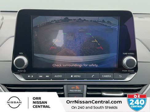 Used 2024 Nissan Altima 2.5 SR FWD image 25