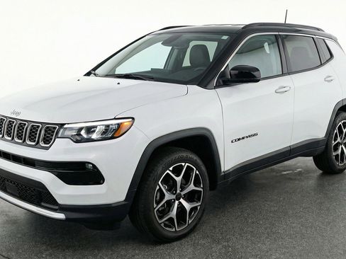 Used 2025 Jeep Compass Limited AWD/4WD image 3