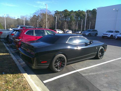 Used 2023 Dodge Challenger SRT Hellcat w/ Driver Convenience Group image 6
