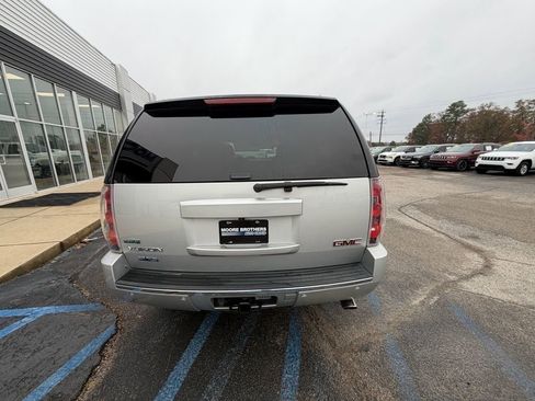 Used 2011 GMC Yukon Denali image 7