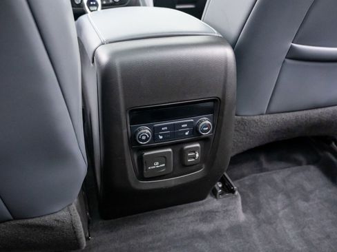 Used 2021 Buick Enclave Premium w/ Sun and Sites Package AWD/4WD image 21