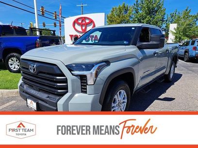 Used 2026 Toyota Tundra SR5 w/ SR5 Convenience Package