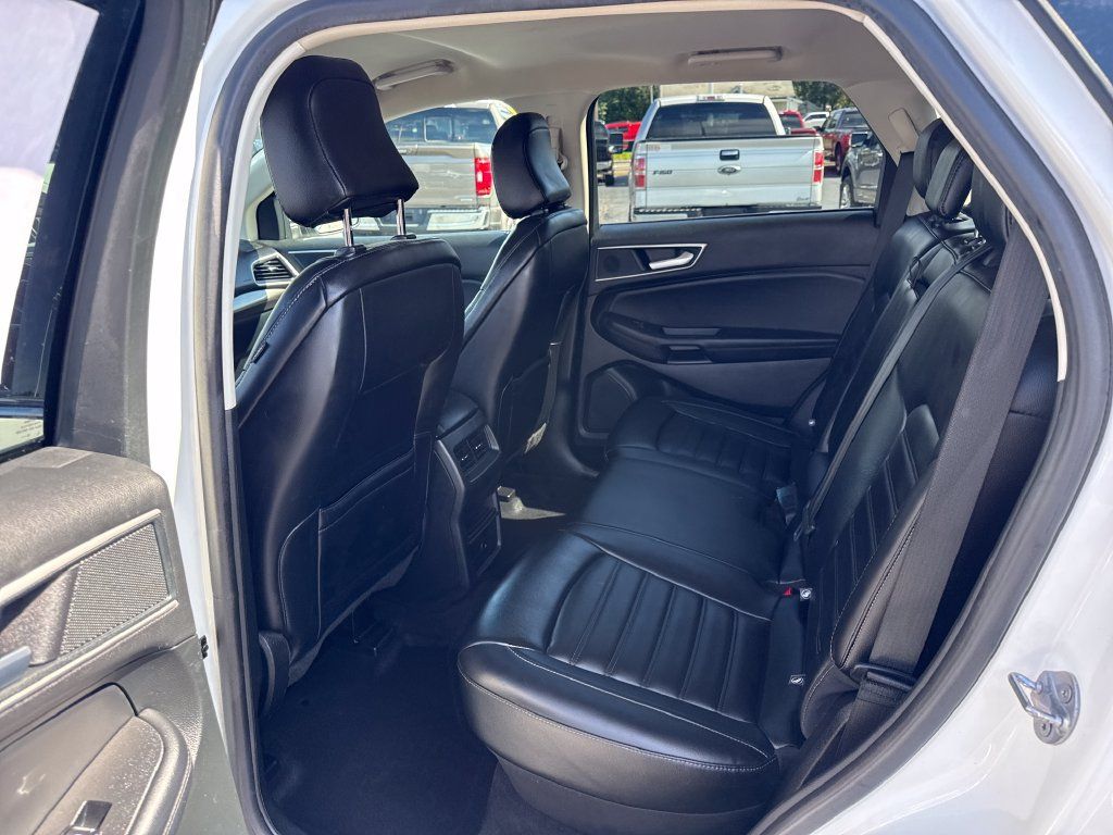 Used 2024 Ford Edge SEL AWD/4WD image 13