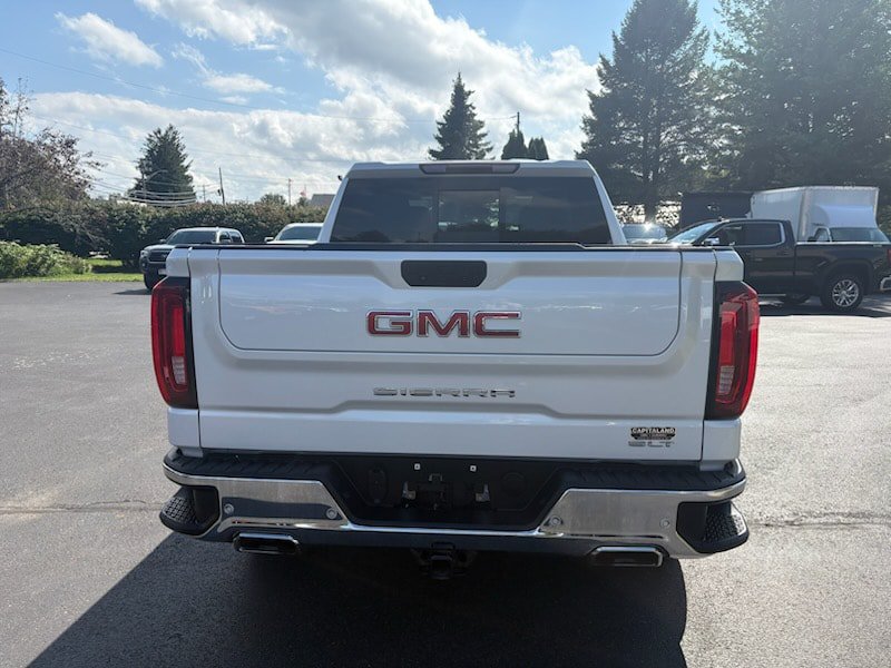 Used 2022 GMC Sierra 1500 SLT w/ SLT Premium Plus Package AWD/4WD image 5