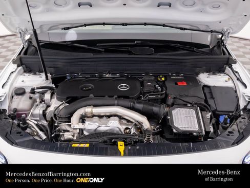 New 2025 Mercedes-Benz GLB 250 4MATIC image 29