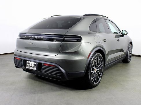 New 2025 Porsche Macan 4S Electric image 7