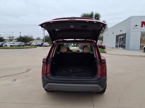 Used 2021 Ford Expedition XLT image 37