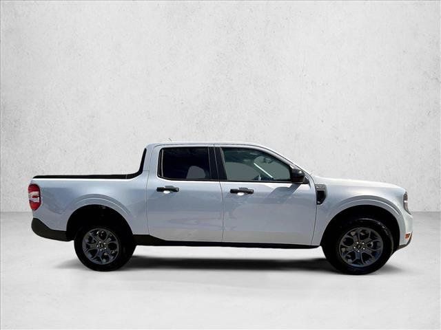 New 2026 Ford Maverick XLT w/ XLT Luxury Package FWD image 3