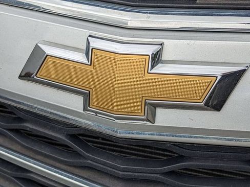 Used 2017 Chevrolet Equinox LT w/ Convenience Package AWD/4WD image 9