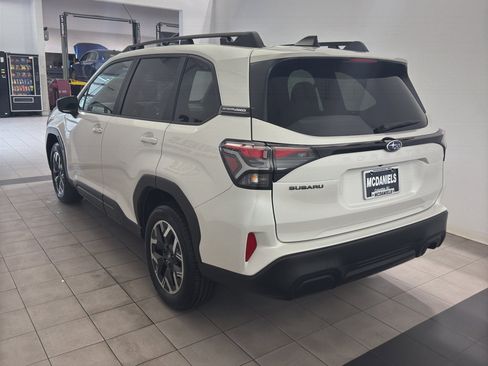 Used 2025 Subaru Forester Premium w/ Convenience Package #1 image 6