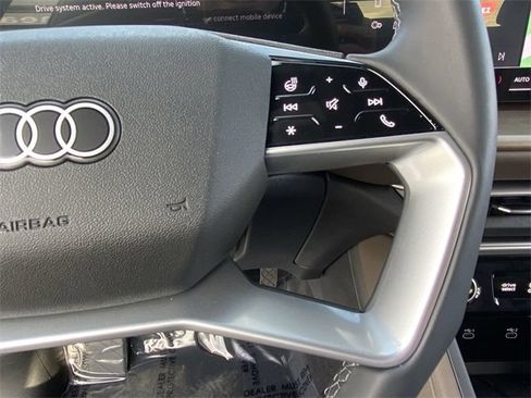 Used 2025 Audi Q5 Premium Plus image 24