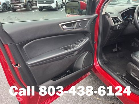 Used 2023 Ford Edge SEL image 5