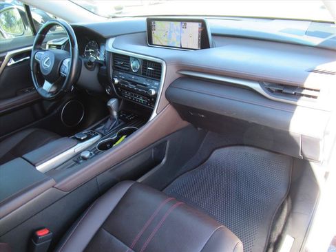 Used 2019 Lexus RX 350L Luxury image 9