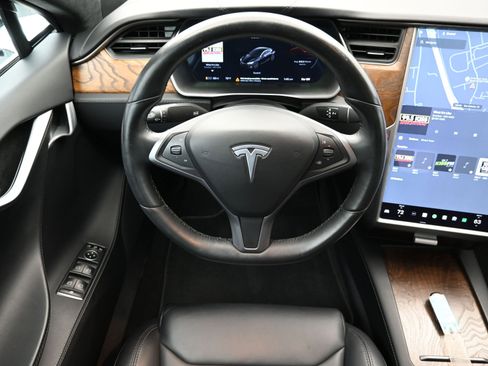 Used 2019 Tesla Model S 100D image 25