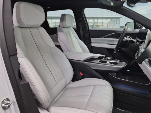 Certified 2024 Cadillac Lyriq Luxury AWD/4WD image 12