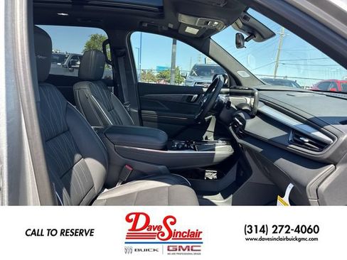 New 2026 Buick Enclave Avenir w/ Super Cruise Package AWD/4WD image 26