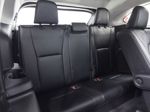 Used 2023 Toyota Highlander Platinum image 15