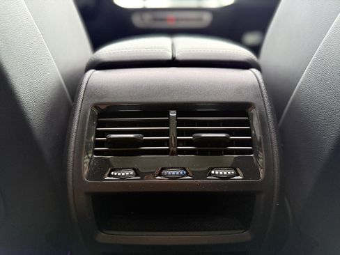 Used 2026 BMW X5 xDrive40i w/ M Sport Package image 15