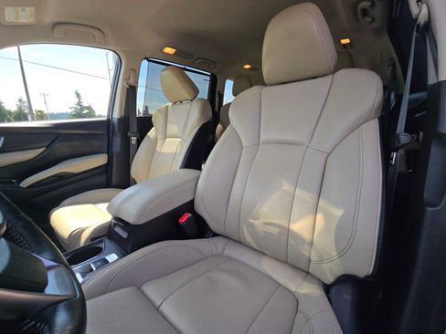 Used 2019 Subaru Ascent Limited AWD/4WD image 22