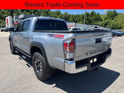 Used 2023 Toyota Tacoma TRD Off-Road AWD/4WD image 4