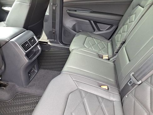 New 2026 Volkswagen Atlas Cross Sport SE image 24