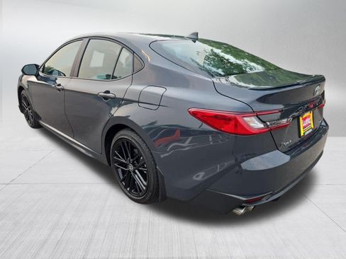 Used 2026 Toyota Camry SE w/ Convenience Package FWD image 5