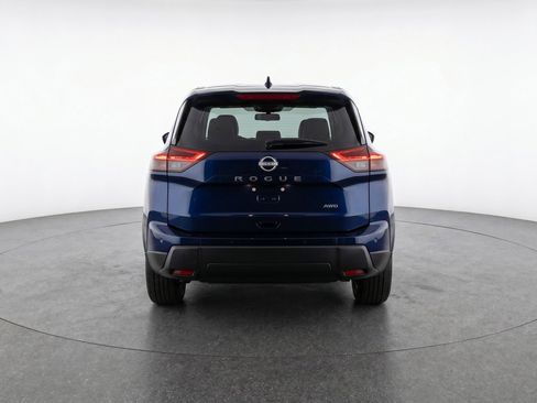 Used 2025 Nissan Rogue SV AWD/4WD image 7