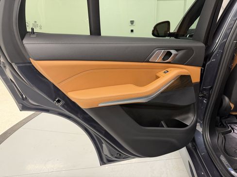 Used 2022 BMW X5 xDrive45e w/ M Sport Package image 47