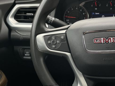 Used 2023 GMC Acadia SLE w/ Driver Convenience Package image 14