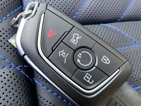 New 2026 Cadillac Escalade IQL Luxury image 38