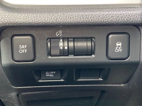 Used 2017 Subaru Crosstrek 2.0i Premium image 15